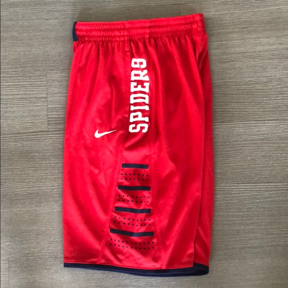 Men’s Nike Richmond Spiders Basketball Shorts